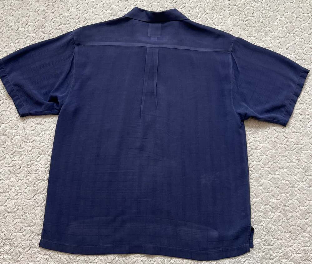 Tommy Bahama 100% Silk Navy Blue Textured Short Sleeve Camp Shirt Size L - Picture 6 of 6